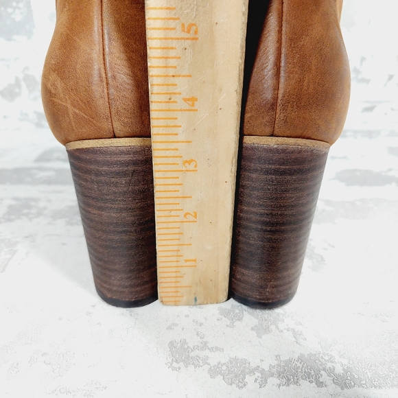 New BP Lance Brown Leather Block Heel Round Toe Ankle Bootie V19 - Picture 7 of 11